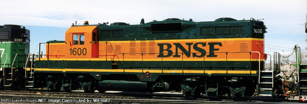BNSF GP9 1600
